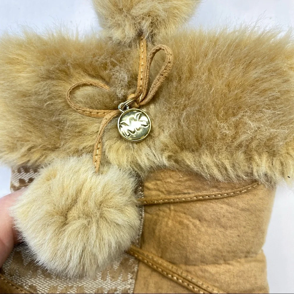 Micheal Kors Camel / Tan Fur Pompom Kids Boots Size 3